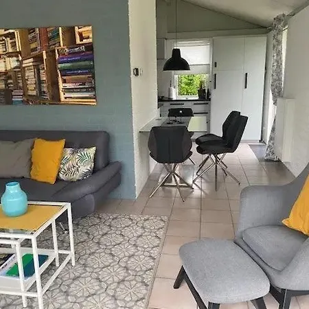 032 Prázdninový dům *